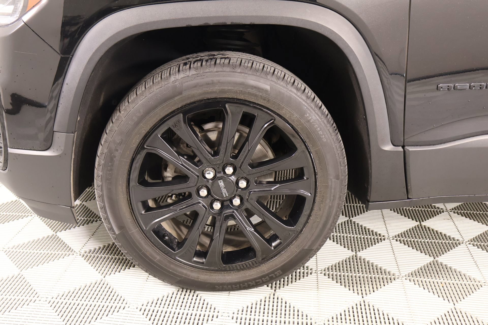 Used 2023 GMC Acadia SLE w/ Driver Convenience Package FWD image 18