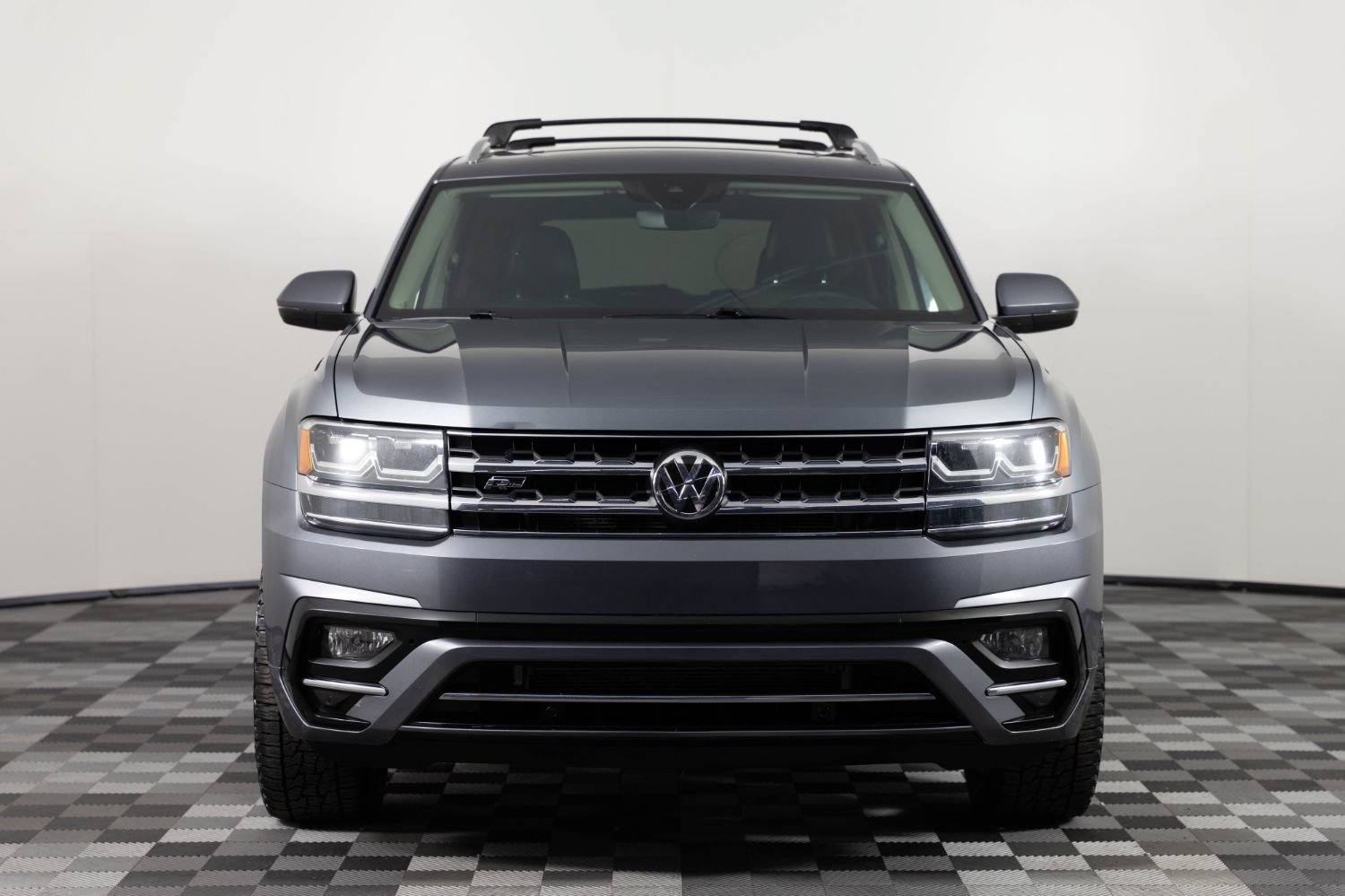 Used 2019 Volkswagen Atlas SEL R-Line AWD/4WD image 12