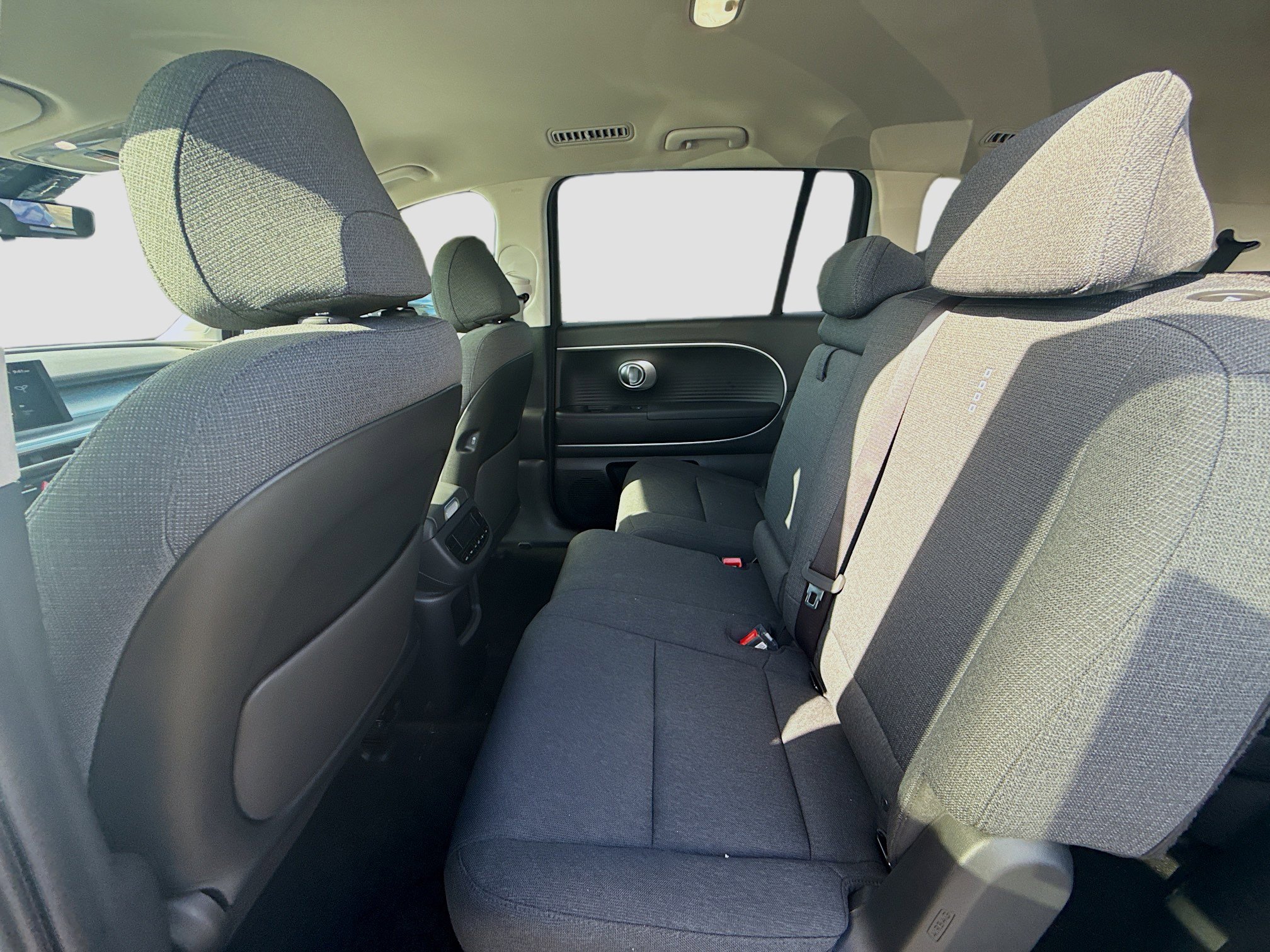 New 2026 Hyundai Ioniq 9 SE image 18