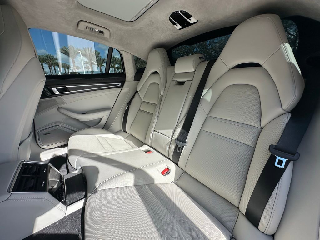 Certified 2023 Porsche Panamera GTS image 36