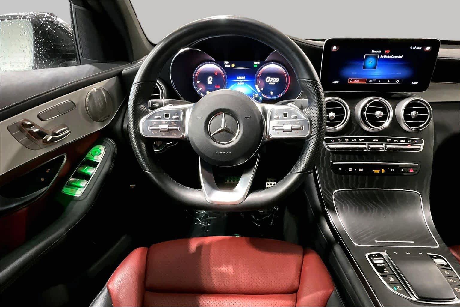Used 2023 Mercedes-Benz GLC 300 4MATIC Coupe image 6