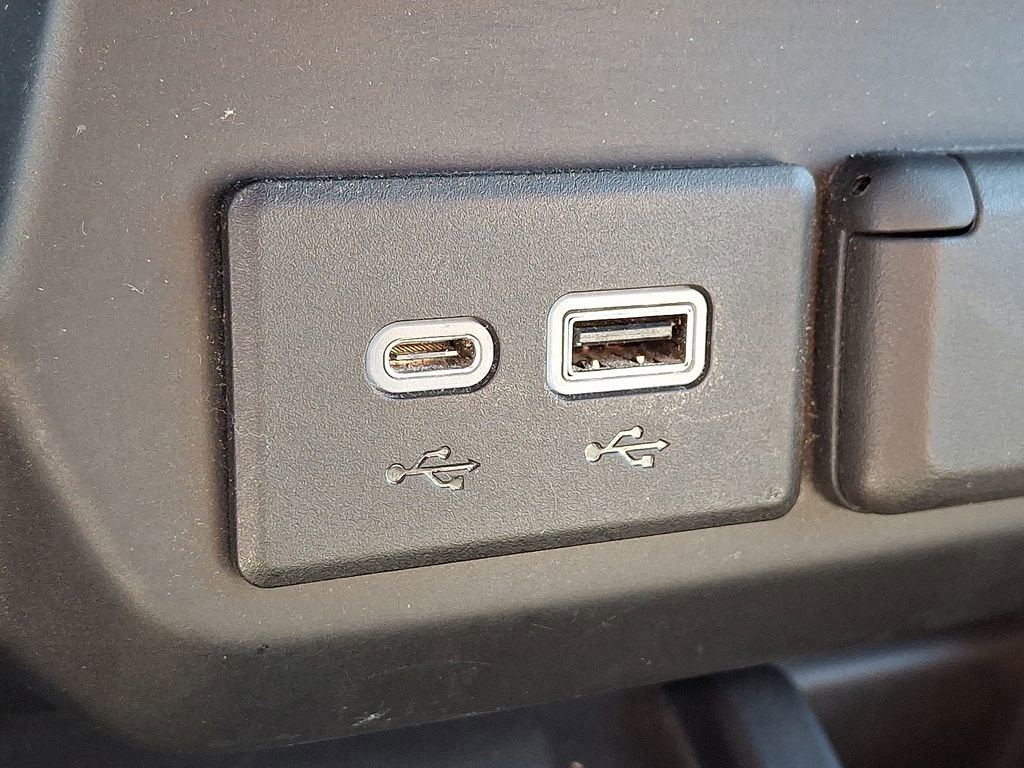 Used 2019 Chevrolet Silverado 1500 High Country w/ Trailer Camera Package image 25