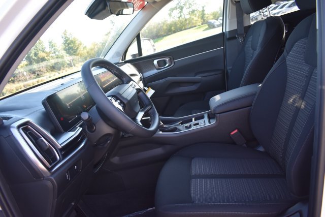 New 2026 Kia Sorento LX FWD image 21