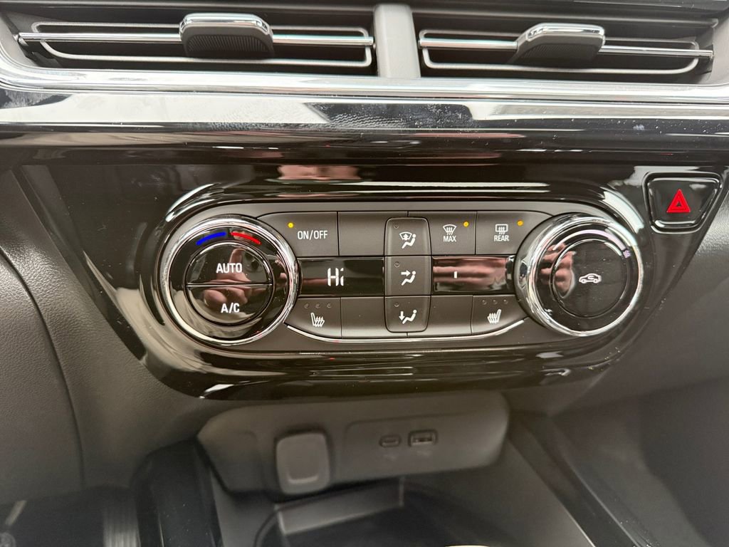 New 2026 Chevrolet Trax RS w/ Sunroof Package image 19