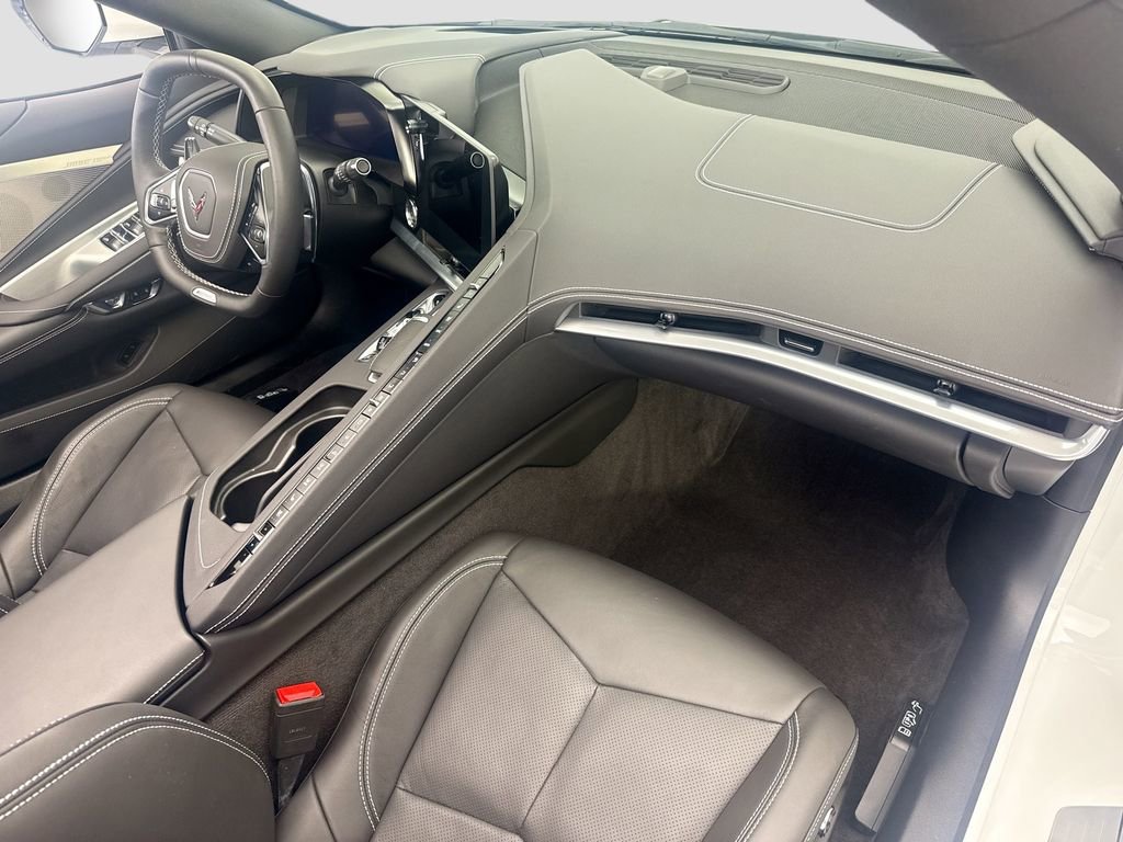 Used 2025 Chevrolet Corvette E-Ray AWD/4WD image 16
