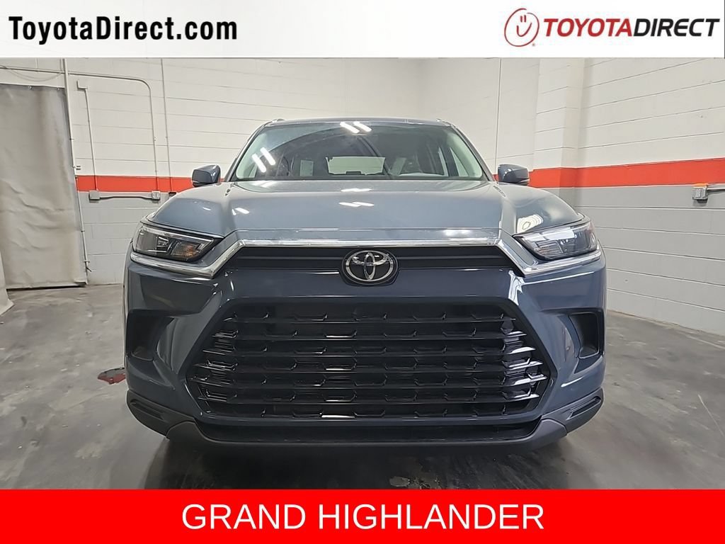 New 2026 Toyota Grand Highlander AWD image 2
