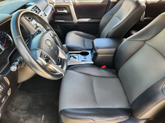 Used 2014 Toyota 4Runner SR5 Premium image 13