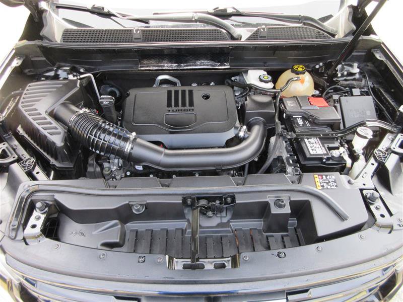 Used 2022 GMC Acadia SLE w/ Driver Convenience Package image 36