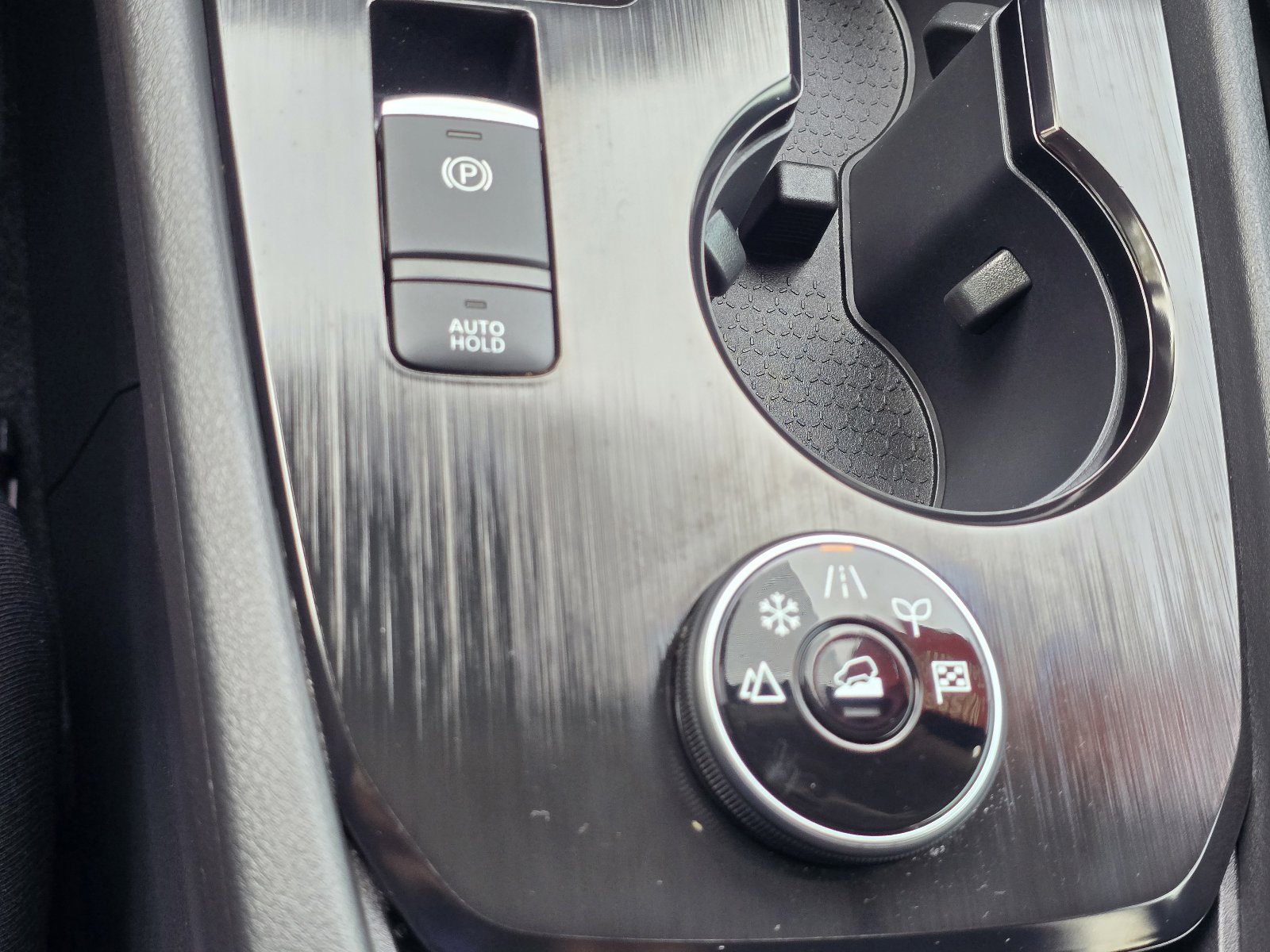 Used 2025 Nissan Rogue SV w/ Rock Creek Premium Package image 21