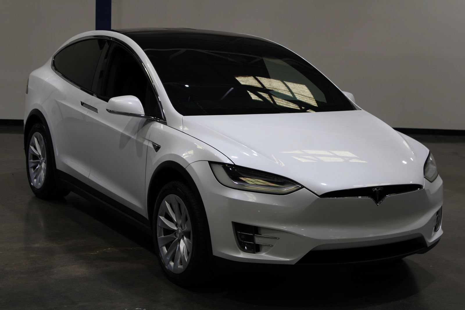 Used 2020 Tesla Model X Performance AWD/4WD image 5