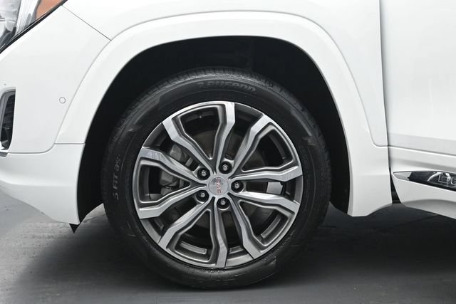 Used 2020 GMC Terrain Denali w/ Denali Premium Package AWD/4WD image 33