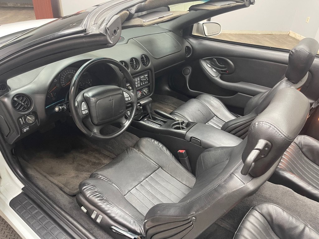 Used 2000 Pontiac Firebird Trans Am RWD image 21