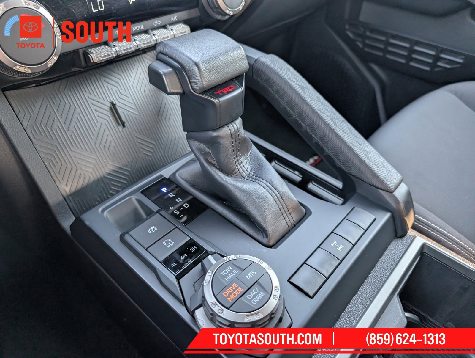 Used 2024 Toyota Tacoma TRD Off-Road AWD/4WD image 22