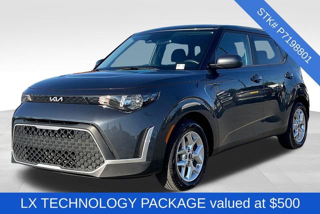 Used 2023 Kia Soul LX w/ Option Group 015 image 2