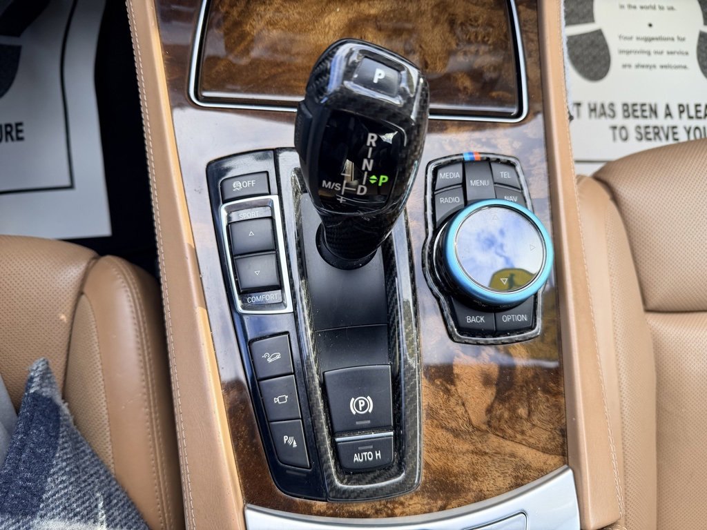 Used 2014 BMW 750Li xDrive image 21