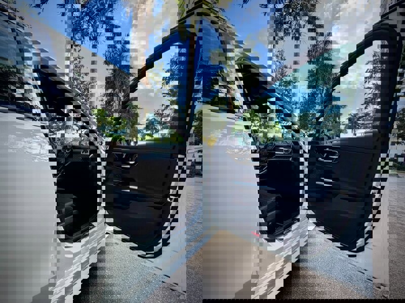 Used 2023 Mercedes-Benz C 300 Sedan image 32