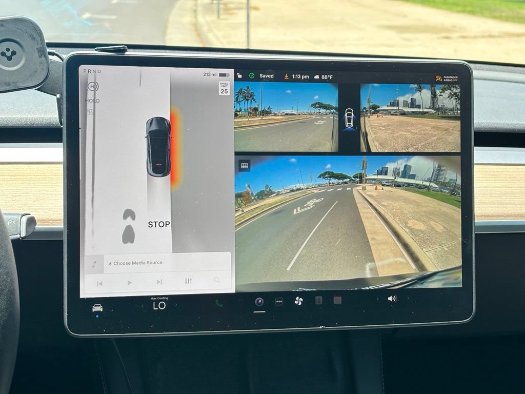 Used 2023 Tesla Model Y Long Range AWD/4WD image 19