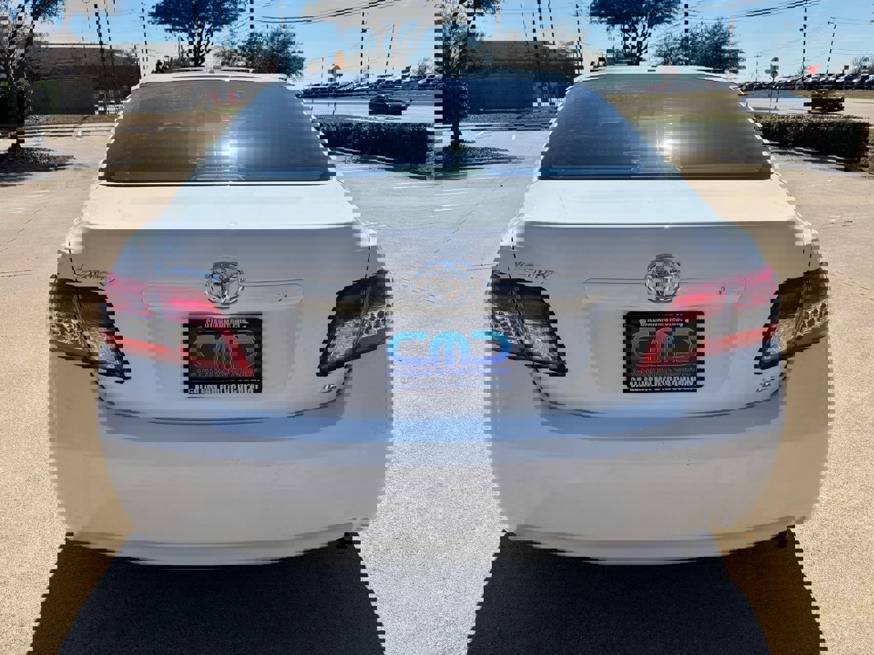 Used 2010 Toyota Camry LE image 6