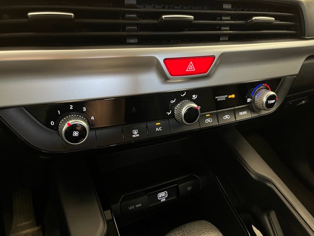 Used 2020 Kia Telluride LX image 23