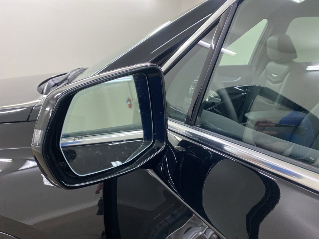 New 2025 Cadillac XT6 Luxury image 16