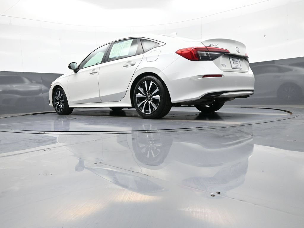 Certified 2024 Honda Civic EX image 32