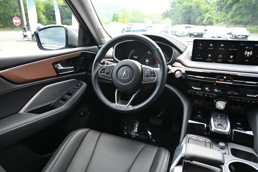 Used 2022 Acura MDX SH-AWD image 12