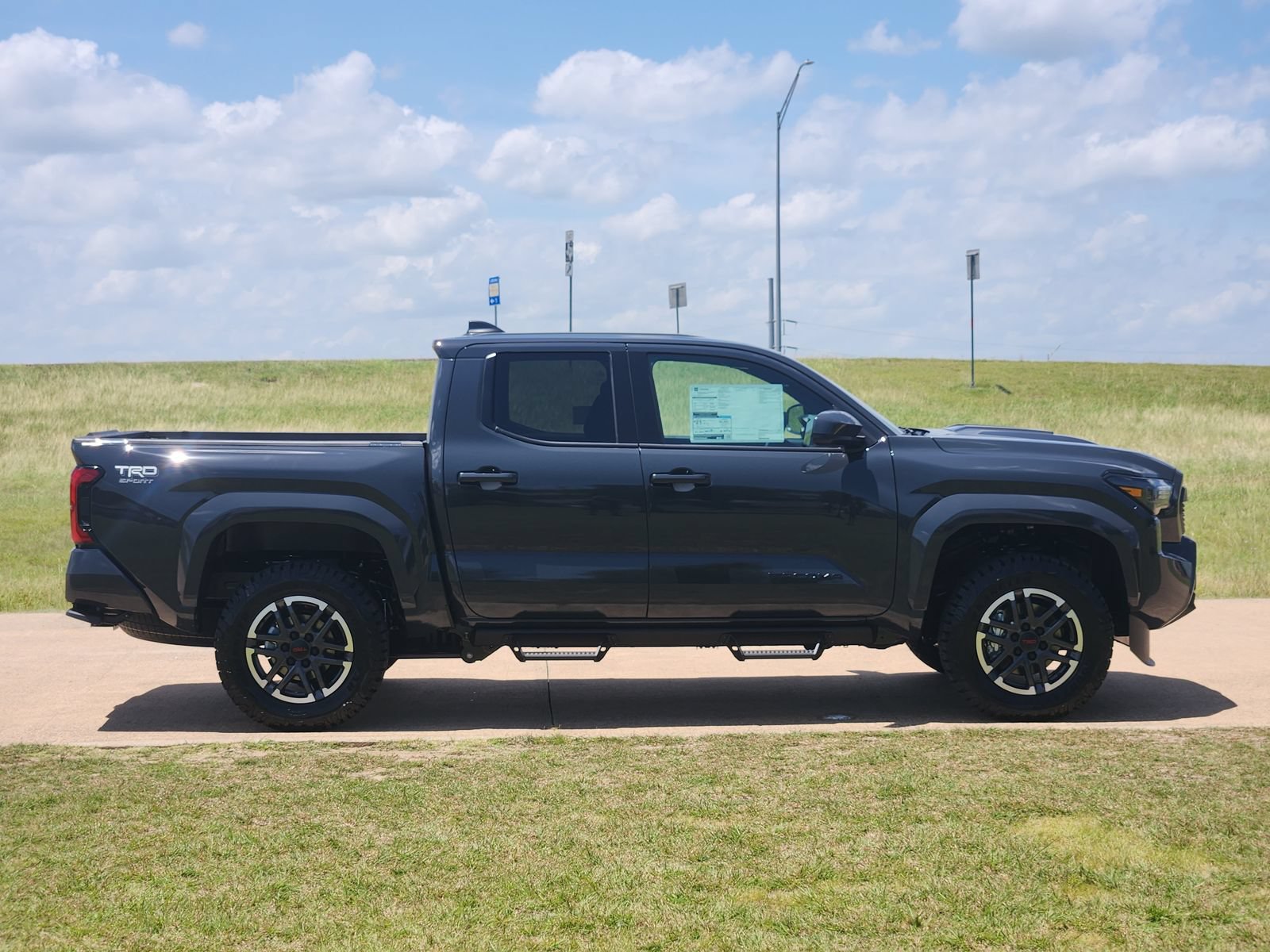New 2026 Toyota Tacoma TRD Sport AWD/4WD image 7