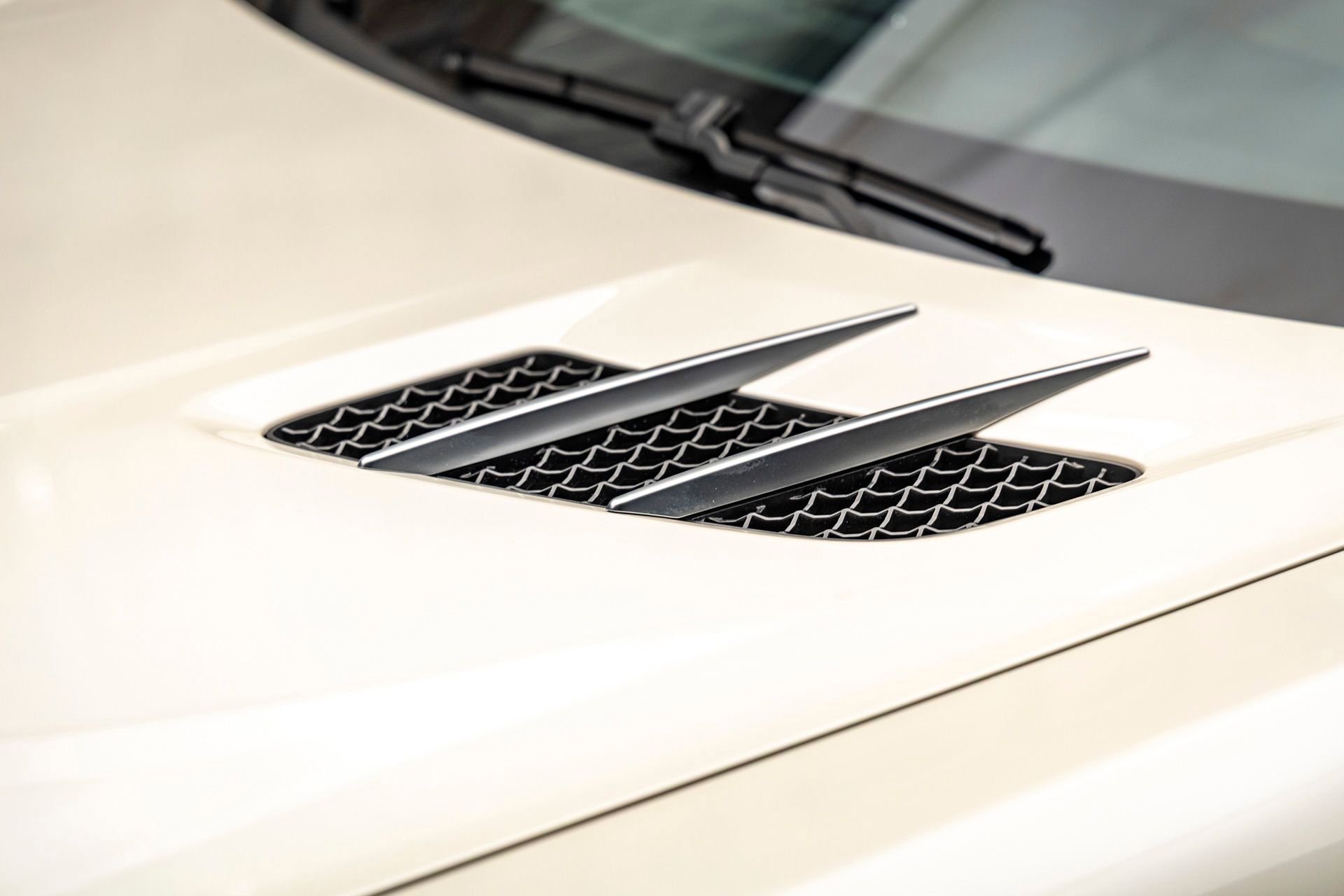 Used 2011 Mercedes-Benz SLS AMG image 25