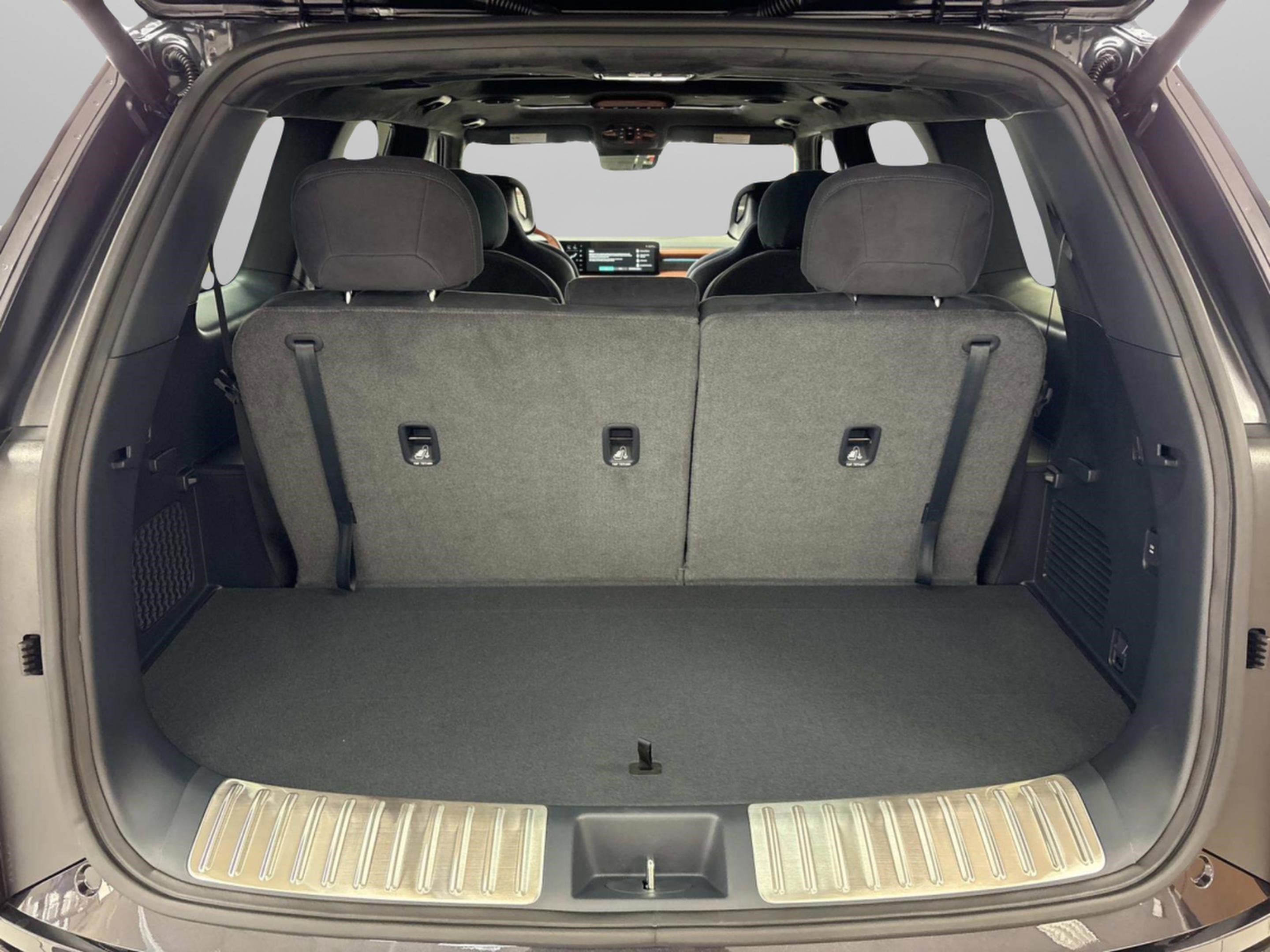 New 2027 Kia Telluride X-Line SX Prestige image 13