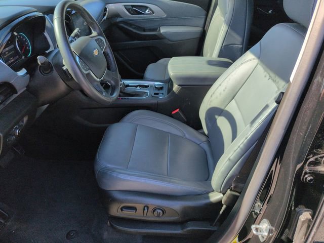 Used 2021 Chevrolet Traverse LT image 14