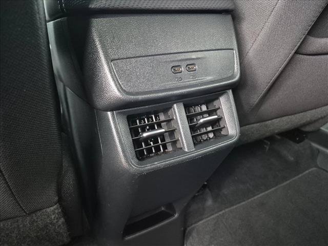 Used 2026 Chevrolet Equinox LT AWD/4WD image 17