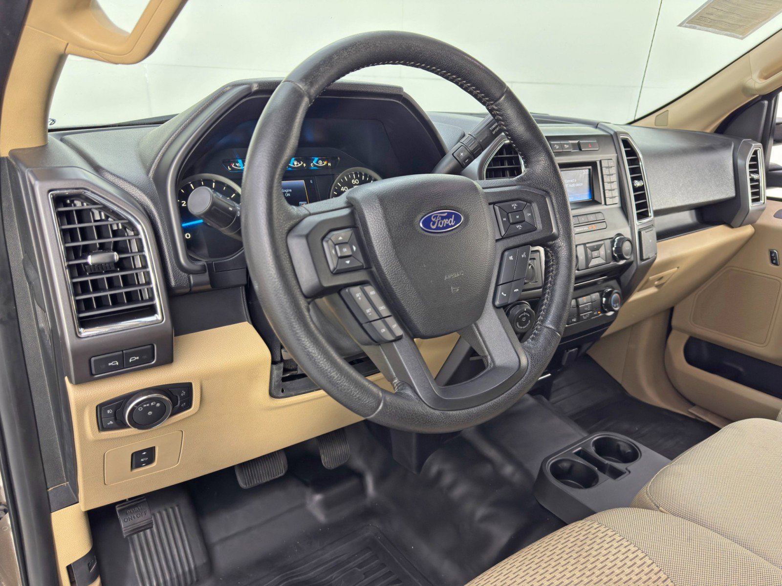 Used 2016 Ford F150 XLT w/ Equipment Group 301A Mid image 12