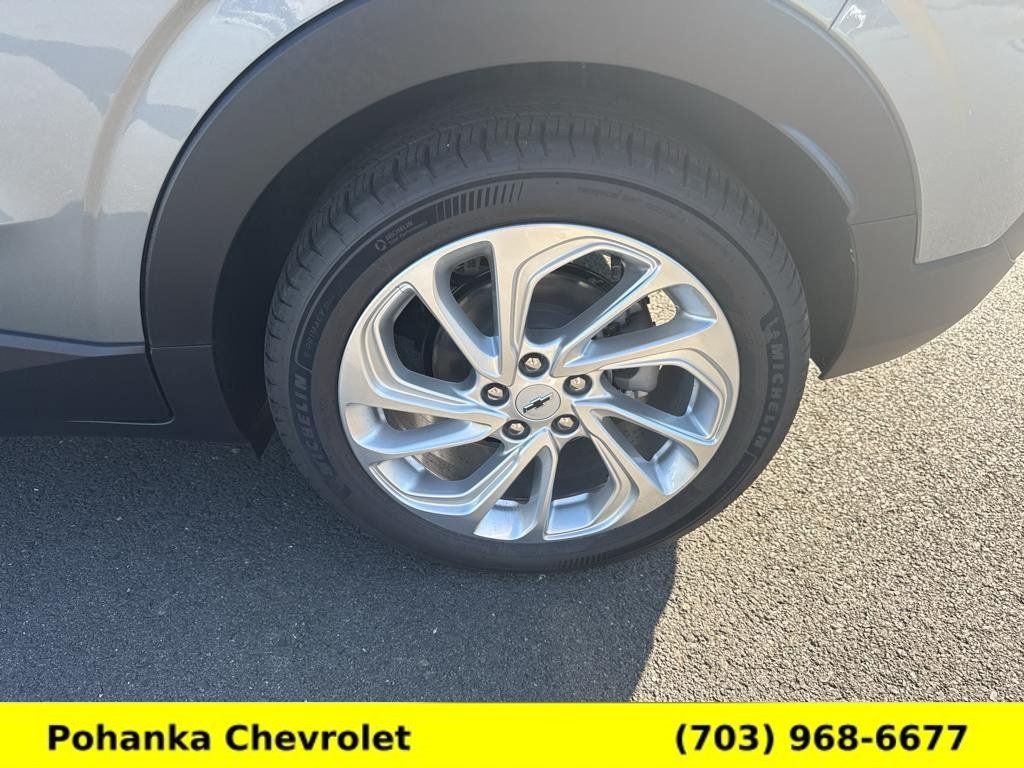 New 2027 Chevrolet Bolt LT FWD image 25