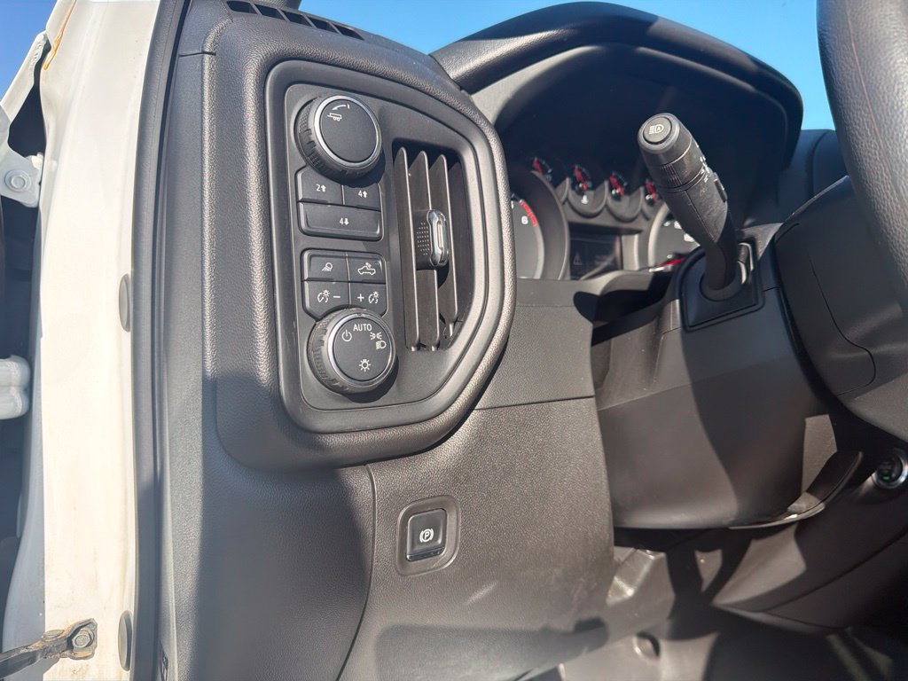 Used 2025 Chevrolet Silverado 2500 Custom w/ Custom Value Package AWD/4WD image 23