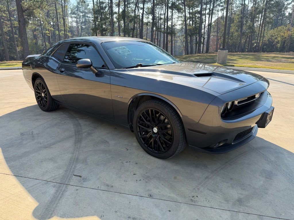 Used 2018 Dodge Challenger R/T image 7