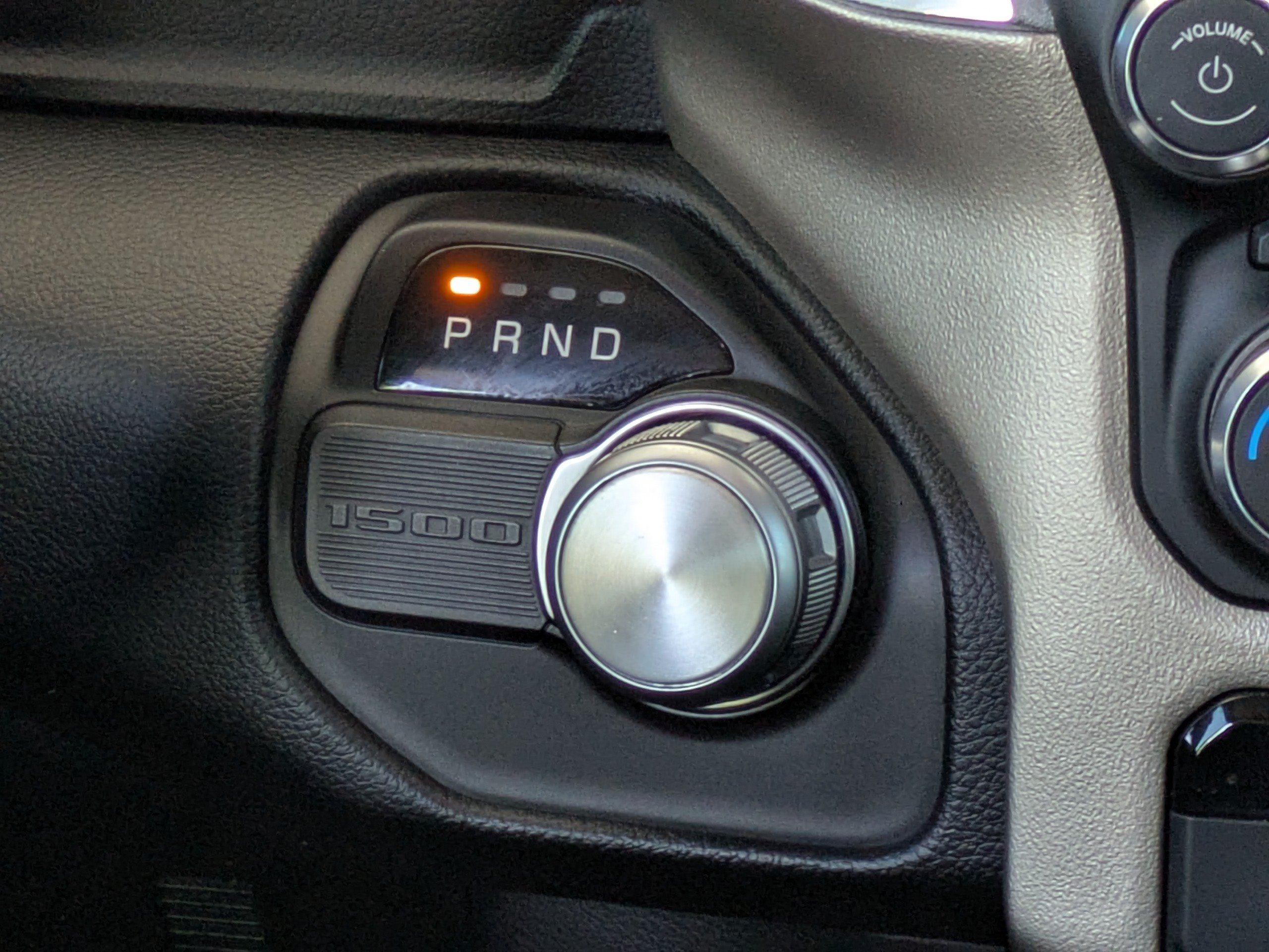 Used 2019 RAM 1500 Laramie RWD image 19