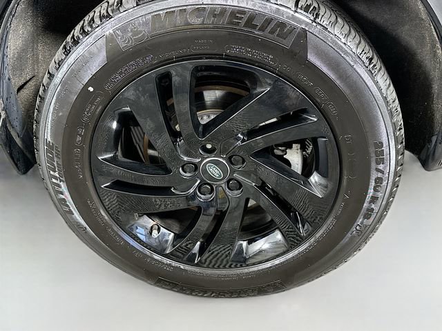 Used 2024 Land Rover Discovery Sport S image 32