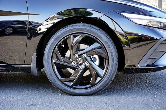 New 2026 Hyundai Elantra Sport FWD image 8
