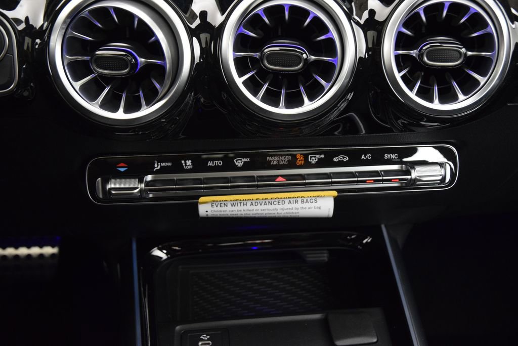 New 2026 Mercedes-Benz GLA 35 AMG 4MATIC image 28