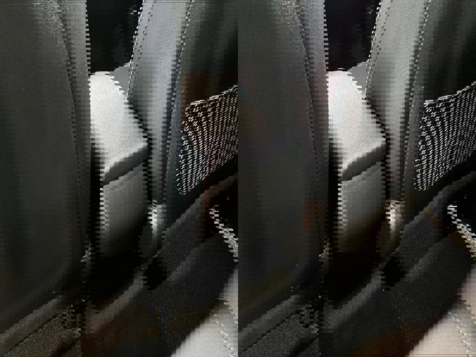 Used 2023 Kia Forte GT-Line w/ GT-Line Premium Package image 27