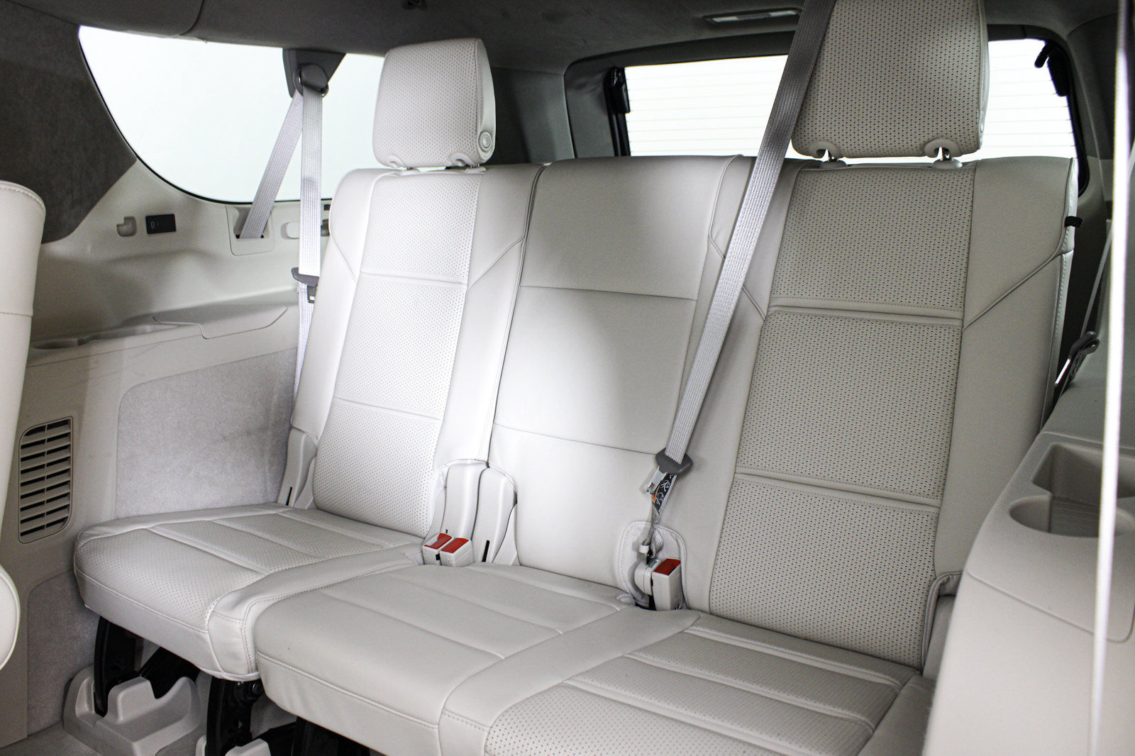 Used 2025 Cadillac Escalade ESV Sport Platinum RWD image 41