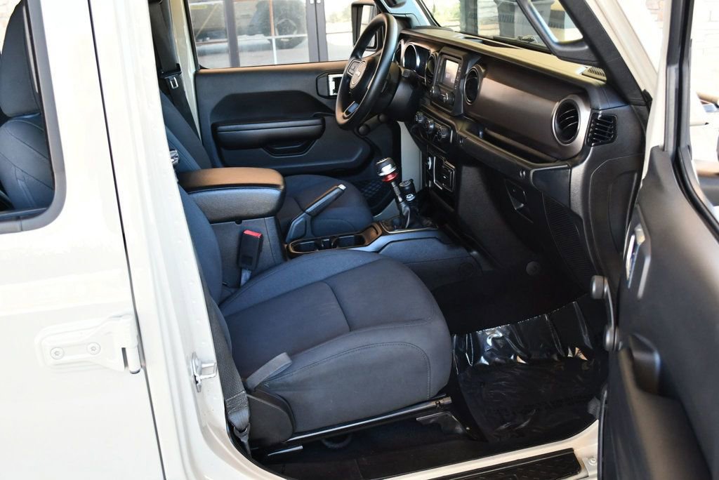 Used 2020 Jeep Gladiator Sport w/ Trailer Tow Package image 48