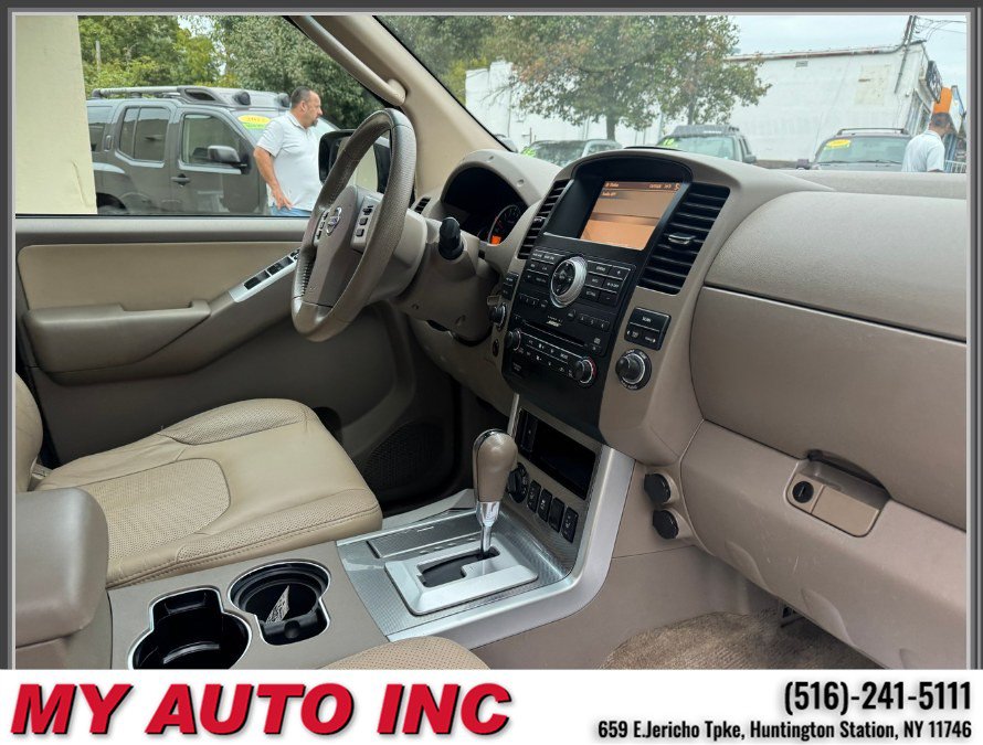 Used 2012 Nissan Pathfinder Silver w/ DVD Entertainment Pkg AWD/4WD image 28