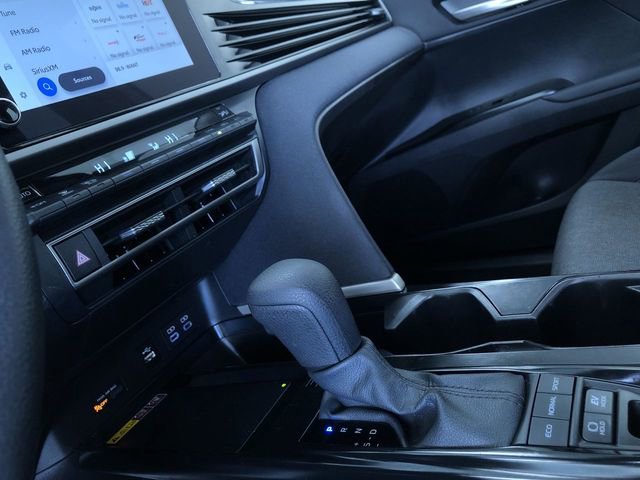 Used 2025 Toyota Camry LE image 30