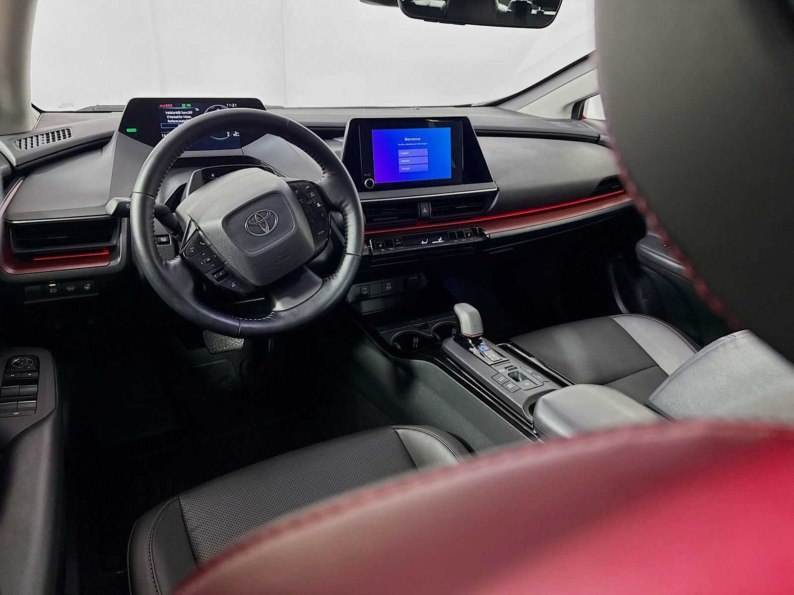Used 2024 Toyota Prius Prime Premium FWD image 21