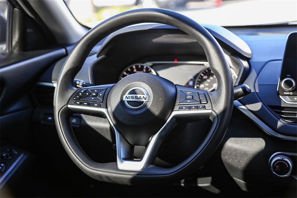 Used 2022 Nissan Altima 2.5 SV image 15