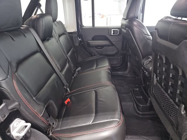 Used 2018 Jeep Wrangler Unlimited Rubicon AWD/4WD image 32