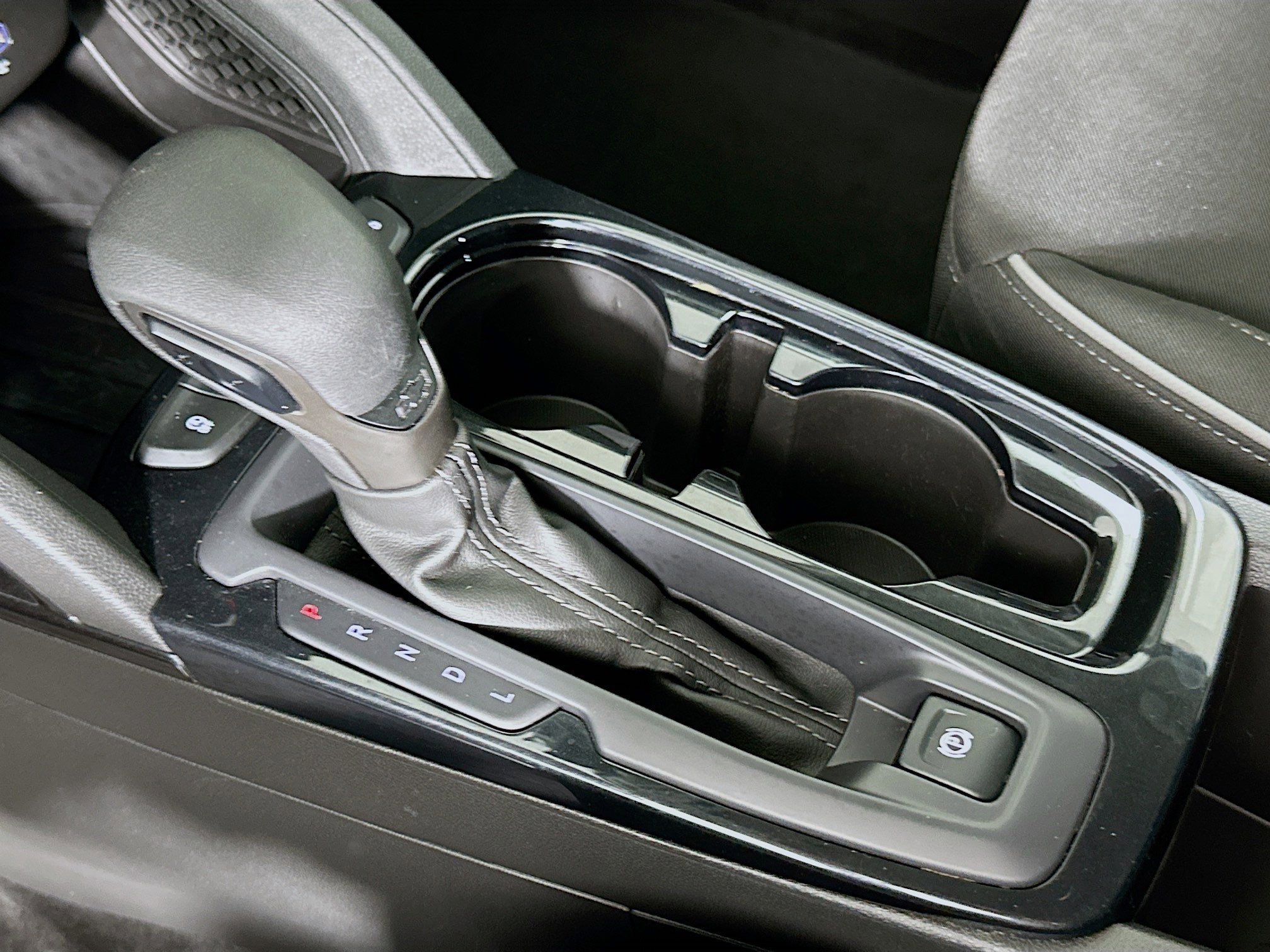 Used 2025 Chevrolet TrailBlazer LT AWD/4WD image 24