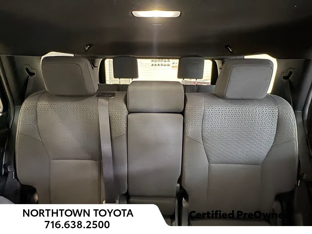 Used 2025 Toyota 4Runner SR5 AWD/4WD image 25