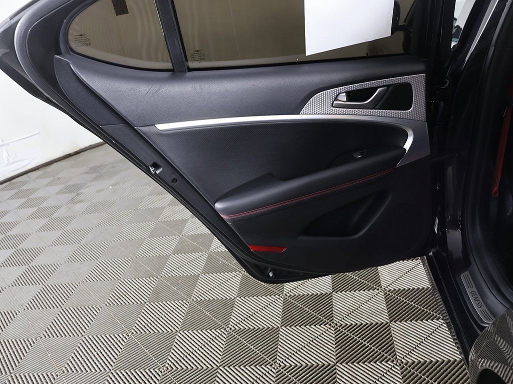 Used 2023 Genesis G70 3.3T w/ Sport Advanced Package image 27